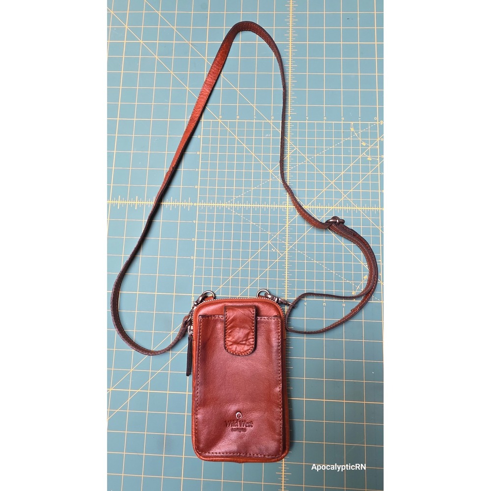 Vintage Y2K Wild West Los Angeles Leather Phone Crossbody Belt Bag Pouch Cognac